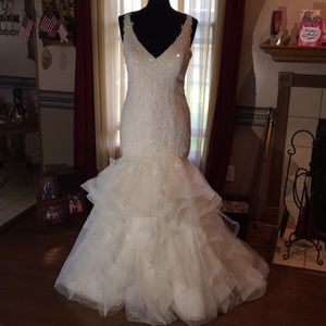 Adrianna Papell Bridal Gown - Style 31015, Size 14